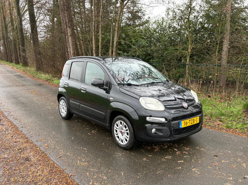 Fiat Panda Twinair 85 2012 airco apk, Auto's, Voorwielaandrijving, 40 €/maand, Panda, Zwart