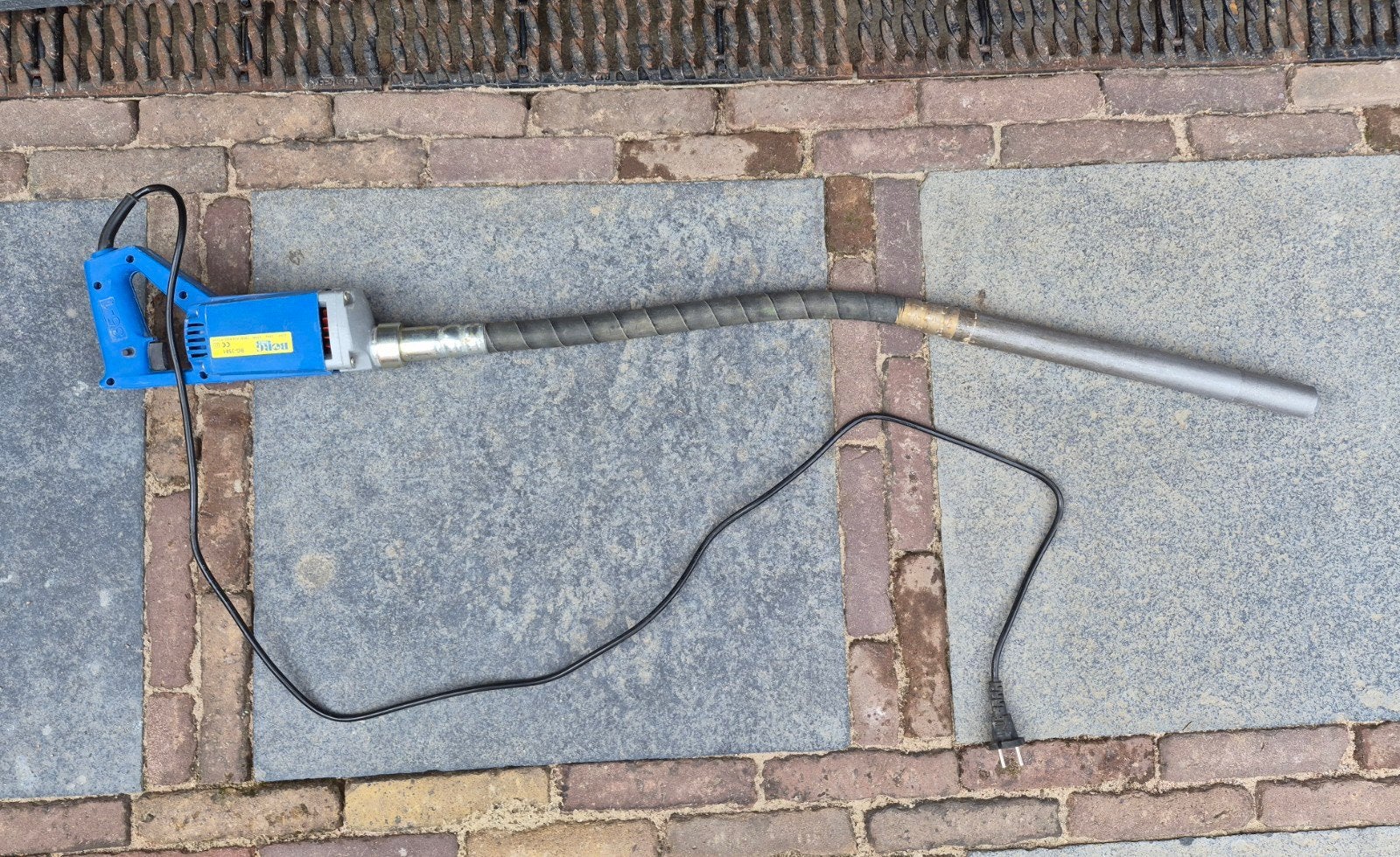 Trilnaald / Betonvibrator - Slechts één keer gebruikt, Ophalen of Verzenden, Zo goed als nieuw