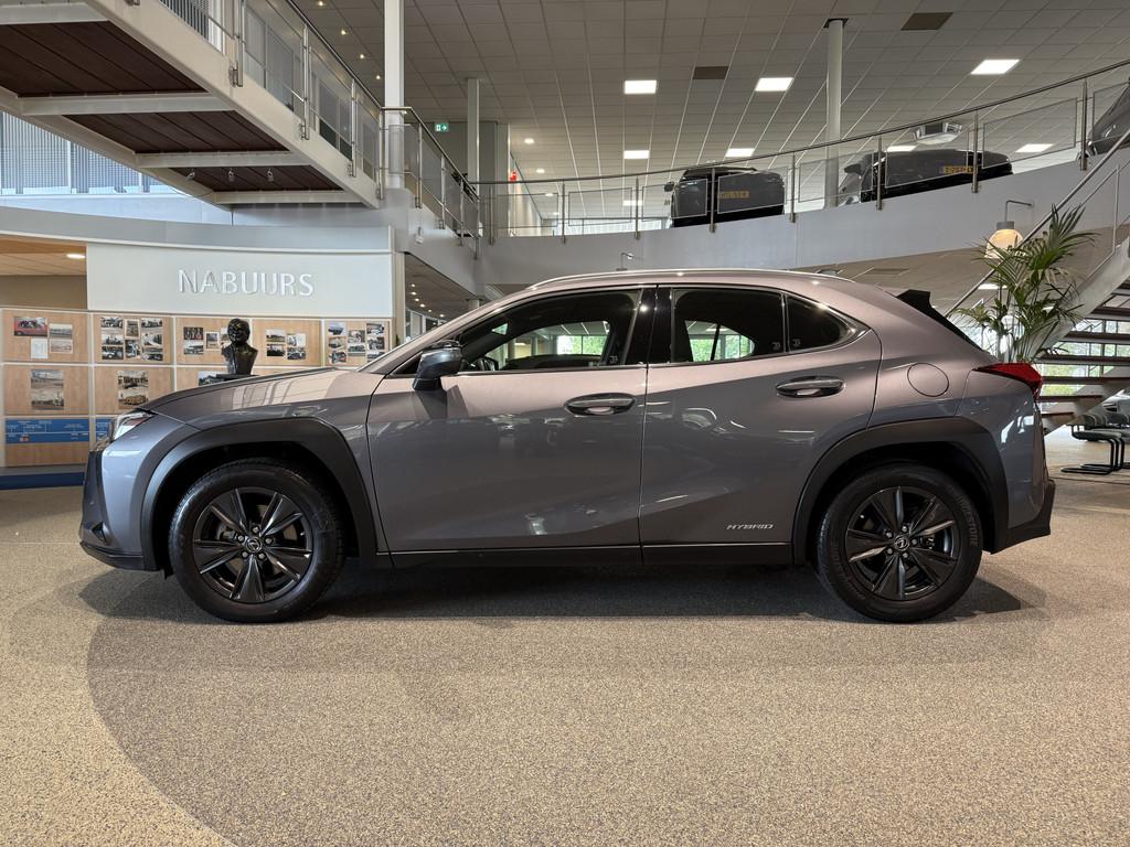 Lexus UX 250h Luxury Line, Leder, Camera, Navi, LED, DAB+, 12 maanden, Gebruikt, 4 cilinders, Leder