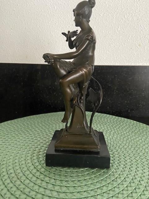 bronzen beeld Art Nouveau vogelvrouw gesigneerd nick, Ophalen of Verzenden, Brons
