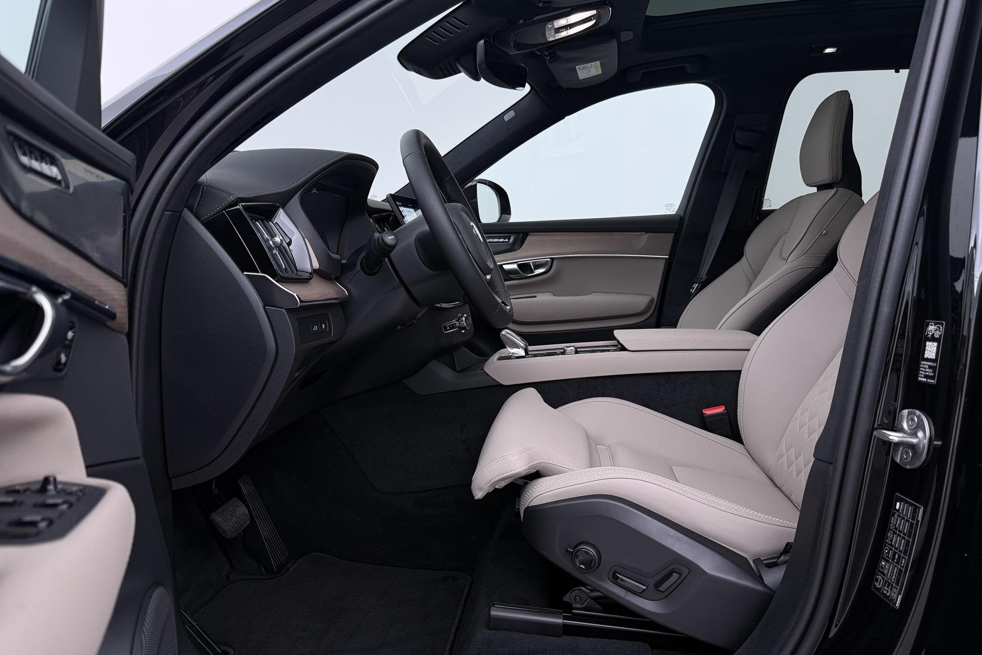 Volvo XC90 T8 Ultra Dark | Harman/Kardon | Trekhaak | Panora, Gebruikt, Euro 6, 1969 cc, Zwart