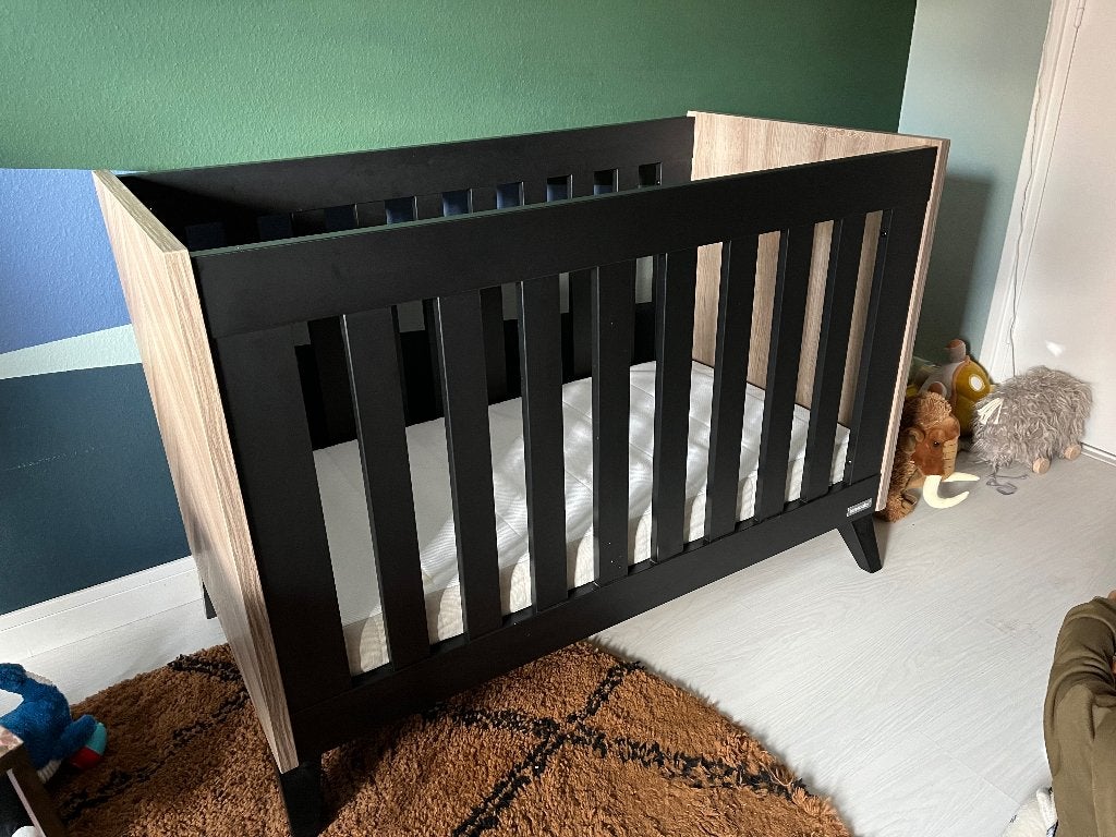 Babybed 60x120 inclusief 8cm dik foammatras, Ophalen, Gebruikt, Ledikant