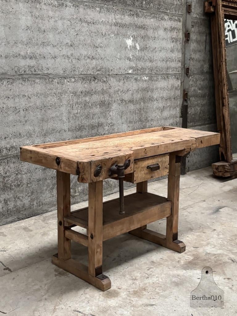 Kleine oude werkbank ideaal badkamermeubel, Huis en Inrichting, 100 tot 150 cm, Ophalen of Verzenden, Zo goed als nieuw, Minder dan 100 cm