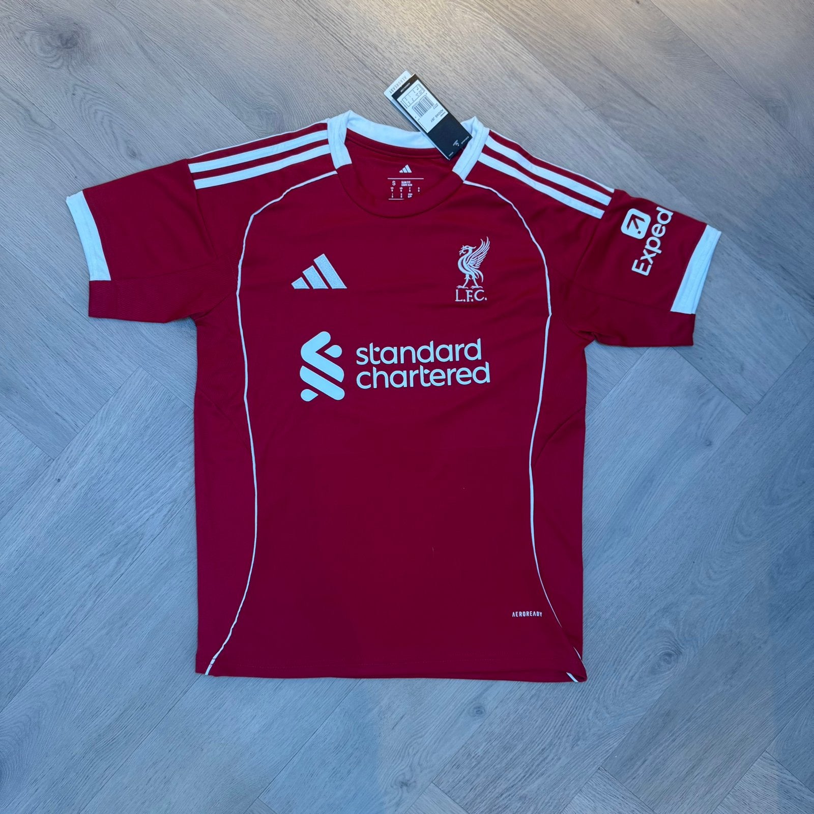 Shirt Liverpool (Isak 9), Maat S, Verzenden, Nieuw, Shirt