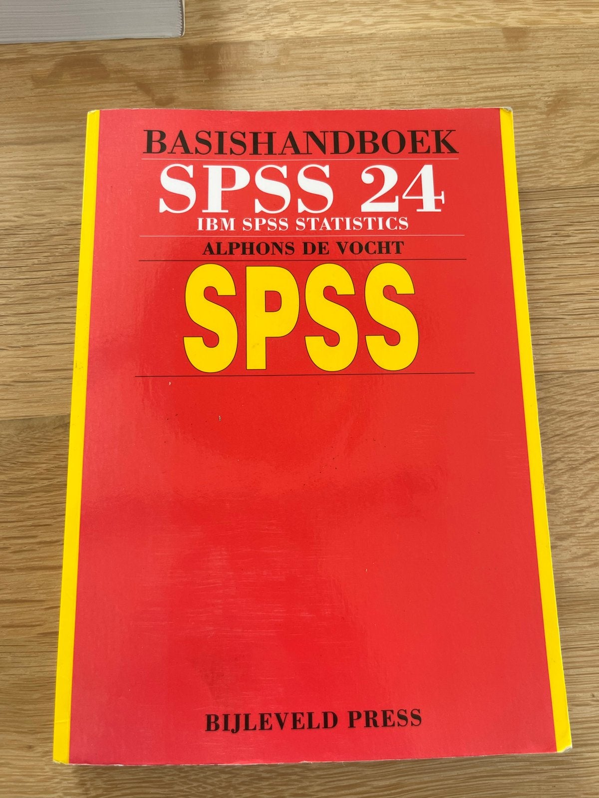 Basishandboek SPSS 24 - IBM SPSS Statistics, Ophalen of Verzenden, Gamma, Zo goed als nieuw, HBO