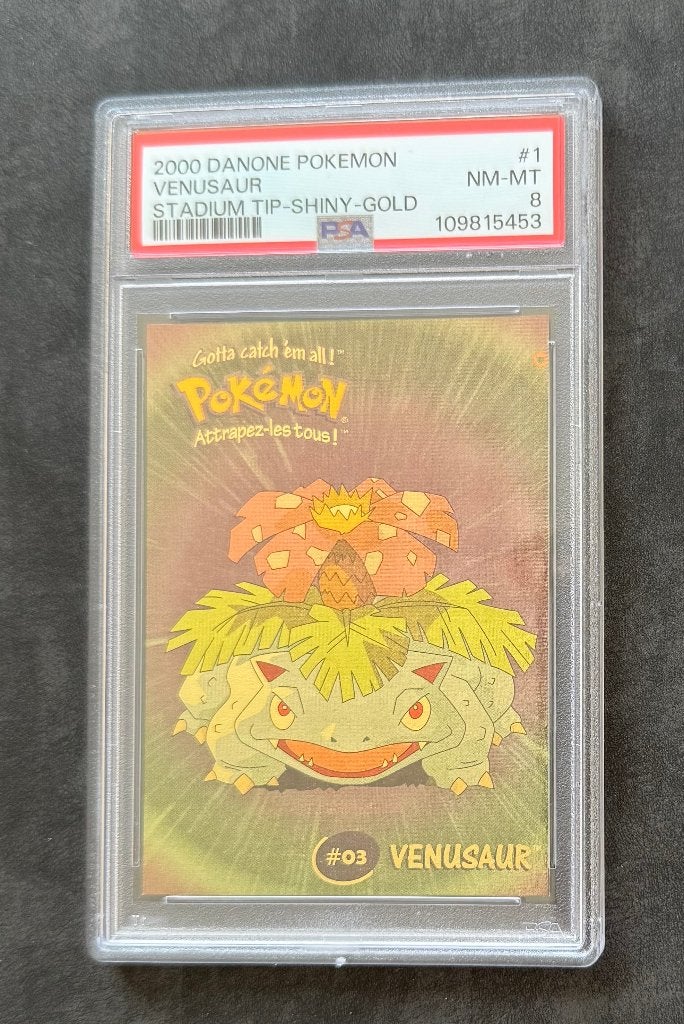 Pokemon Danone - Stadium Tip - Venusaur shiny GOLD - PSA8, Ophalen of Verzenden, Zo goed als nieuw, Losse kaart, Foil