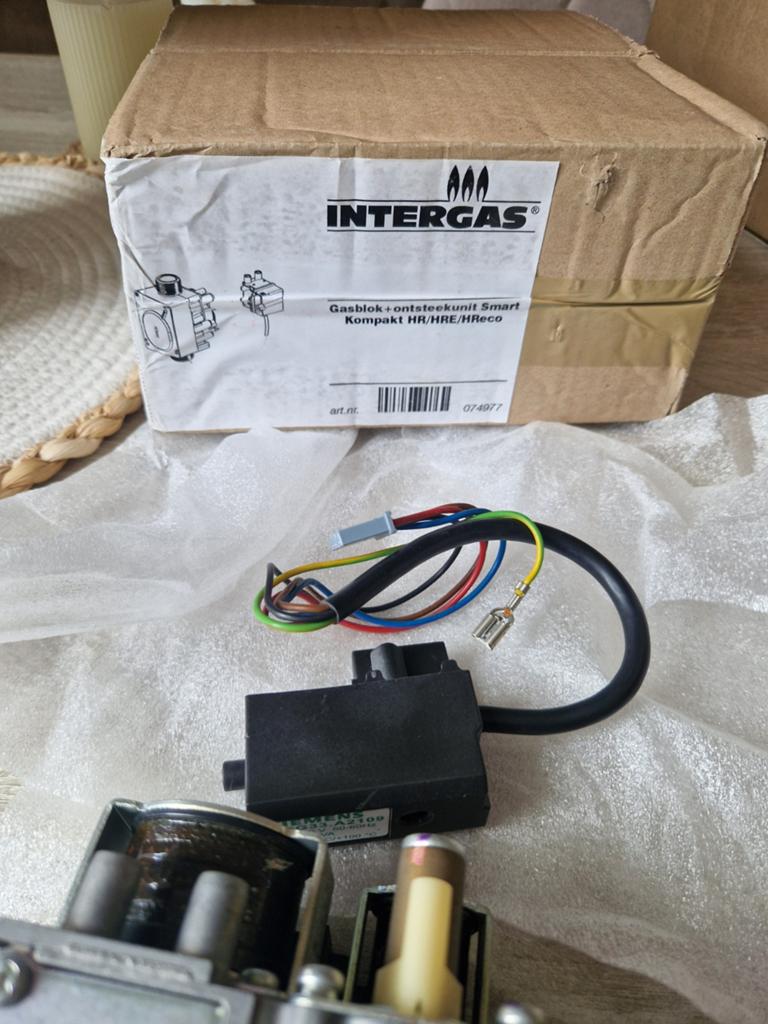 Intergas Gasblok+ ontsteekunit Oude model maar nieuw in doos, Minder dan 30 cm, Hoog rendement (Hr), Overige typen, Nieuw