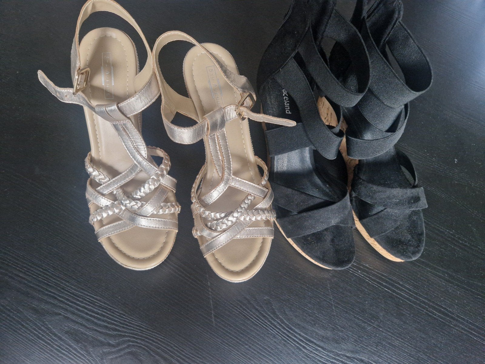 2 paar dames schoenen met sleehak maat 39 - Zo goed als nieu, Ophalen of Verzenden, Zo goed als nieuw, Zwart, Sandalen of Muiltjes