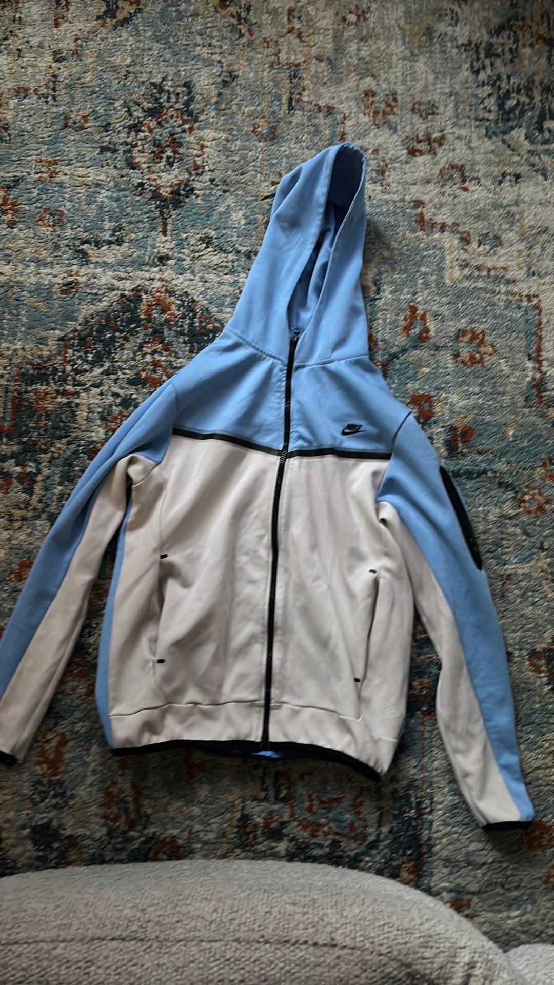 Nike tech Hoodie, Ophalen, Zo goed als nieuw, Maat 46 (S) of kleiner, Beige