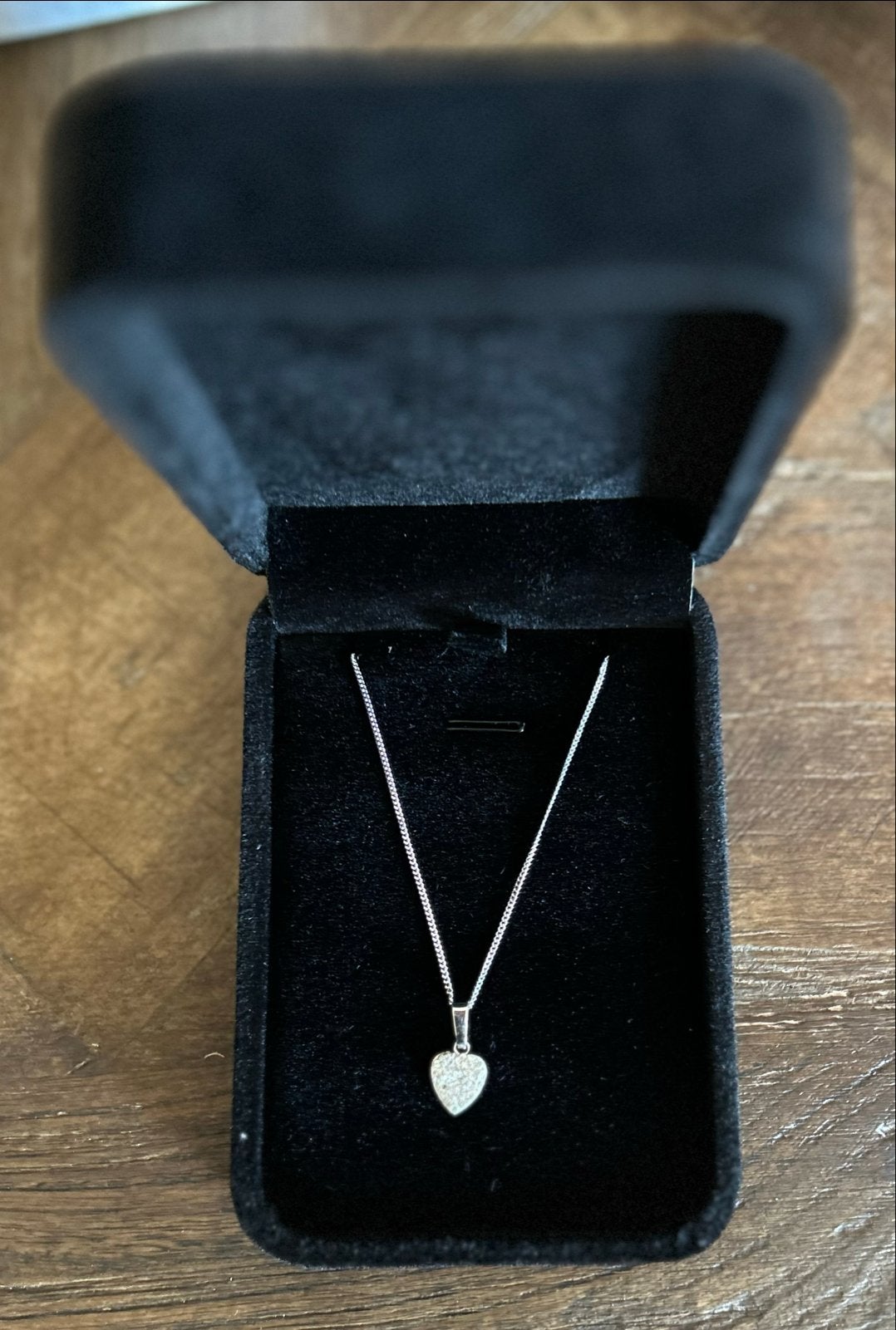 Gouden ketting 14 karaats met pavé hart hanger, Met hanger, Ophalen of Verzenden, Zo goed als nieuw, Goud