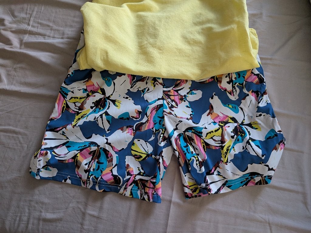 dames korte broek, Kleding | Dames, Kort, Meerkleurig, Zo goed als nieuw, Ophalen