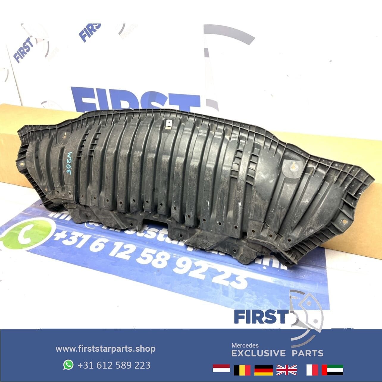 A2055200500 / A2055241230 W205 C205 S205 onderplaat C Klasse, Gebruikt, -, Bumper, -