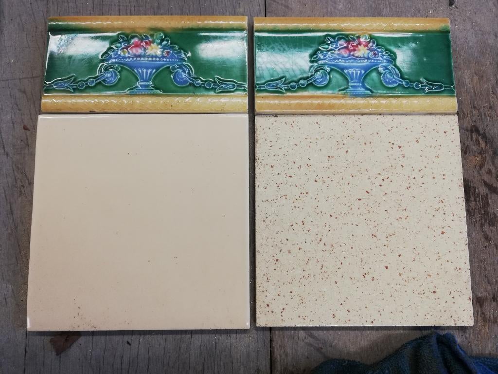 42 stuks (630cm) prachtige jugendstil randtegels 15x7,5 cm, Antiek en Kunst, Ophalen