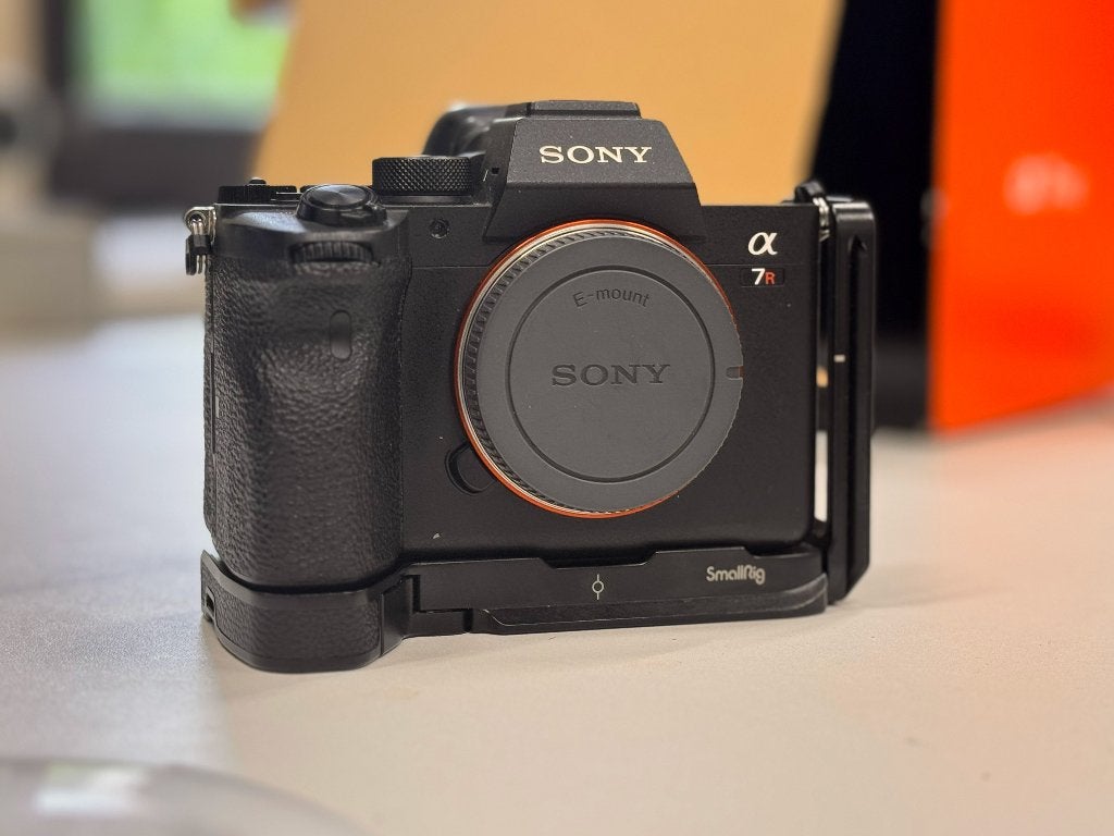Sony A7R IV body + smallrig, Ophalen, Gebruikt, Geen optische zoom, Sony