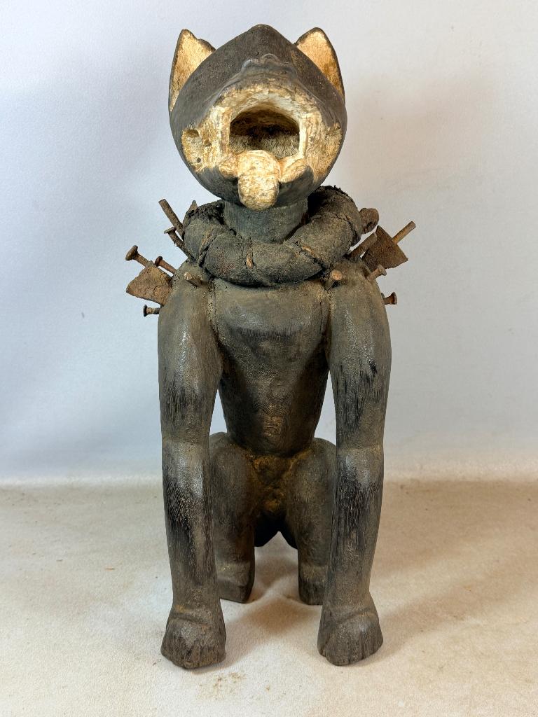 260502 Afrikaans Bakongo Nkisi Nkondi zittende hond - Congo., Ophalen of Verzenden