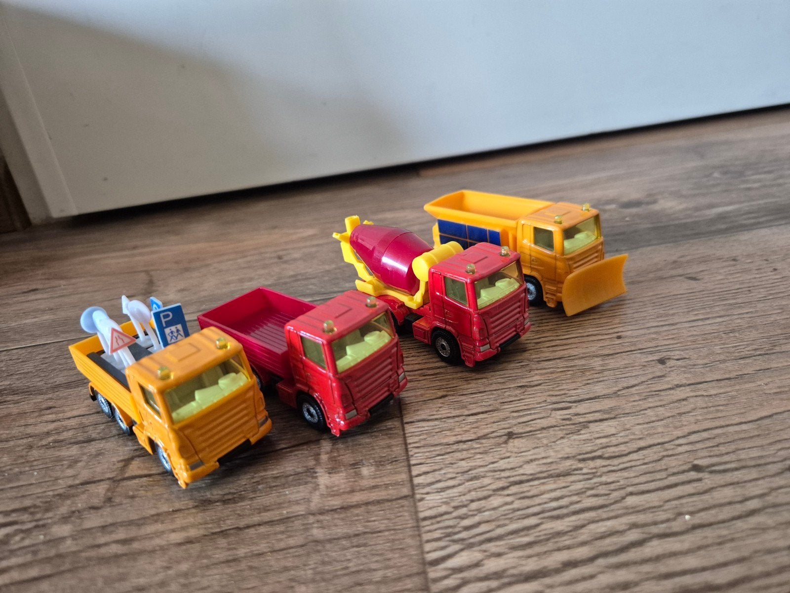 4 Siku Vrachtwagens Wegverkeer Speelgoed, Ophalen of Verzenden, Gebruikt