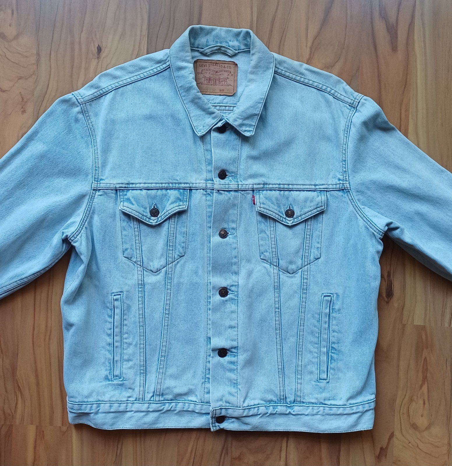 Vintage nineties Levi's spijkerjack lichtblauw maat M/L, Ophalen, Maat 52/54 (L), Levi's, Blauw