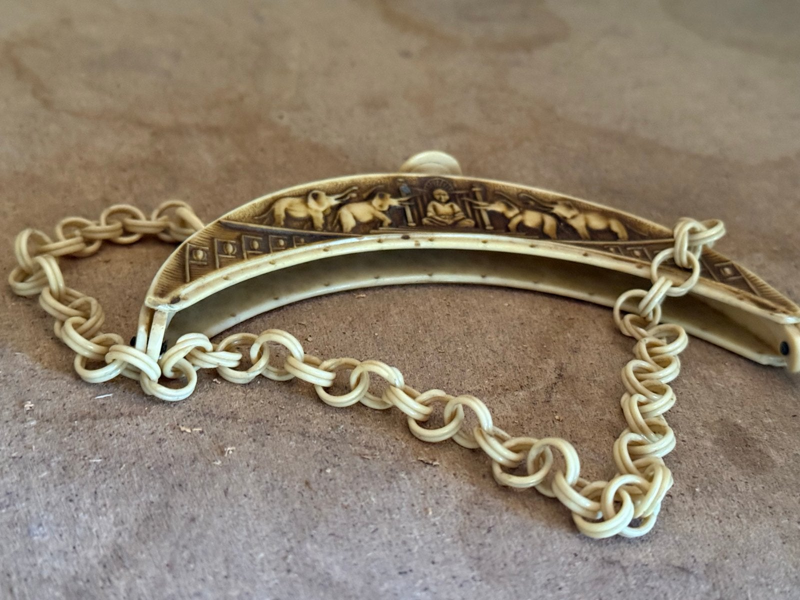 Antiek handvat tas met olifanten en figuur - Erfenis, Verzenden