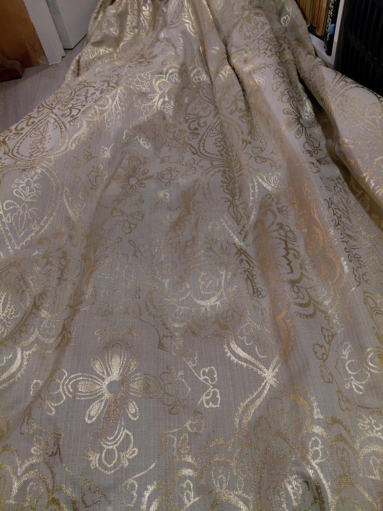 Zwaar overgordijn beige met gouden opdruk, Ophalen of Verzenden