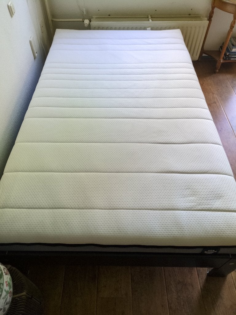 Auping Auronde 120x200 met Auping One matras, Ophalen, Gebruikt, Wit, Twijfelaar