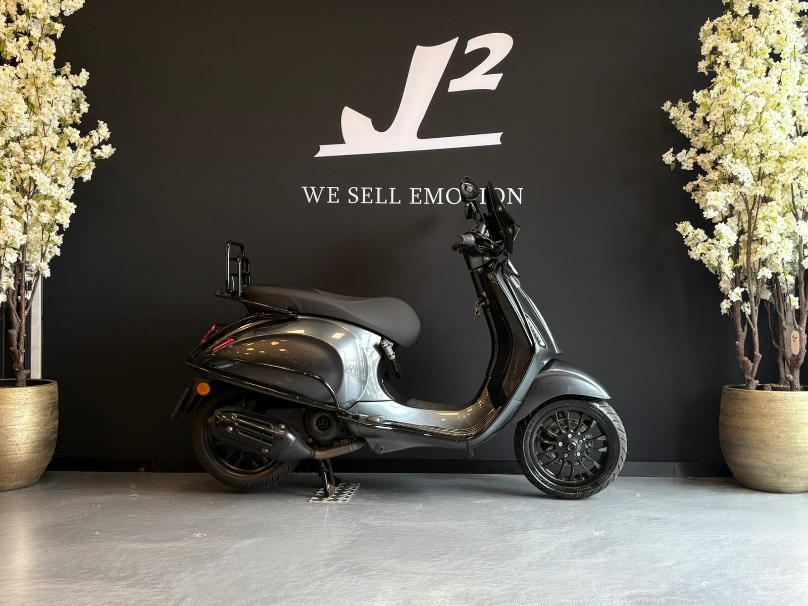 Vespa Sprint | Daytona Grau | Brom | 2022 | 6500 km, Gebruikt, Overige modellen, ., Maximaal 45 km/u