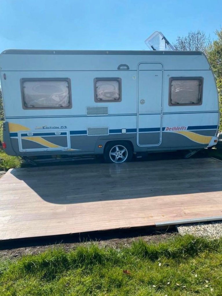 Dethleffs tourcaravan 440D op seizoensplaats, Rondzit, Particulier, Dethleffs, 5 tot 6 meter