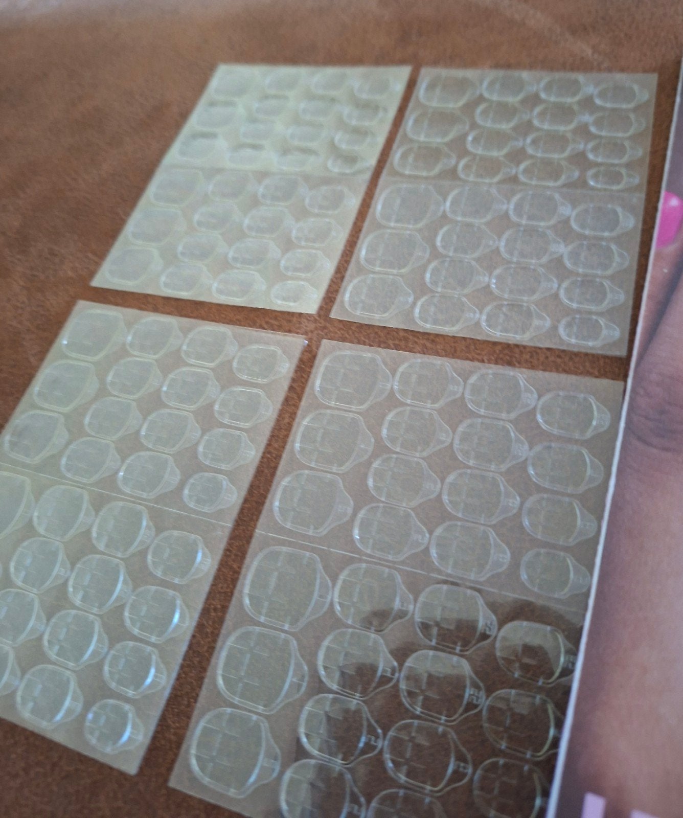 4 velllen plakstrips voor nepnagels press-ons, Ophalen of Verzenden, Nieuw, Overige typen