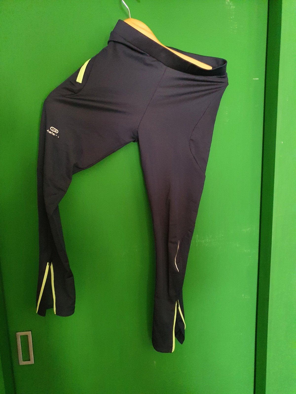 Sport broek lang atletiek e.d. maat 140, Ophalen of Verzenden, Meisje, Broek