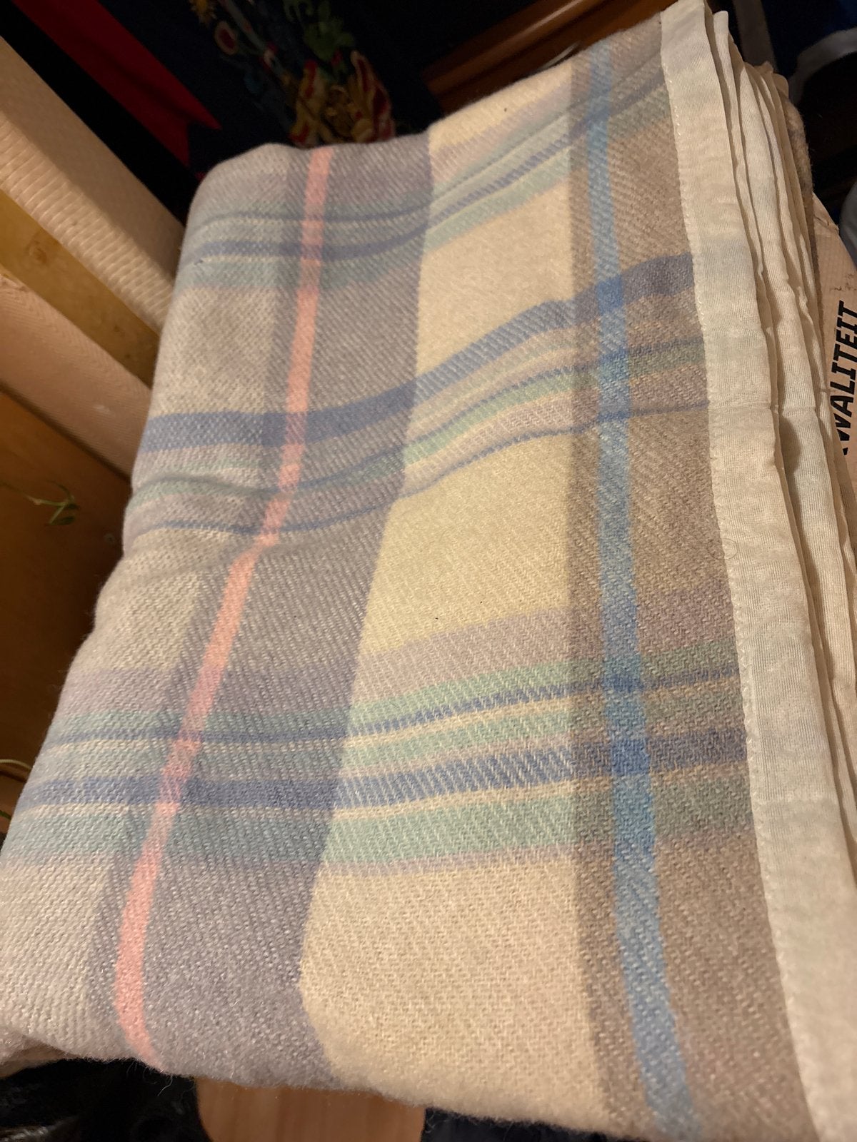Vintage wollen deken, plaid, meerkleurig geruit, Gebruikt, Wol, Ophalen of Verzenden, Plaid