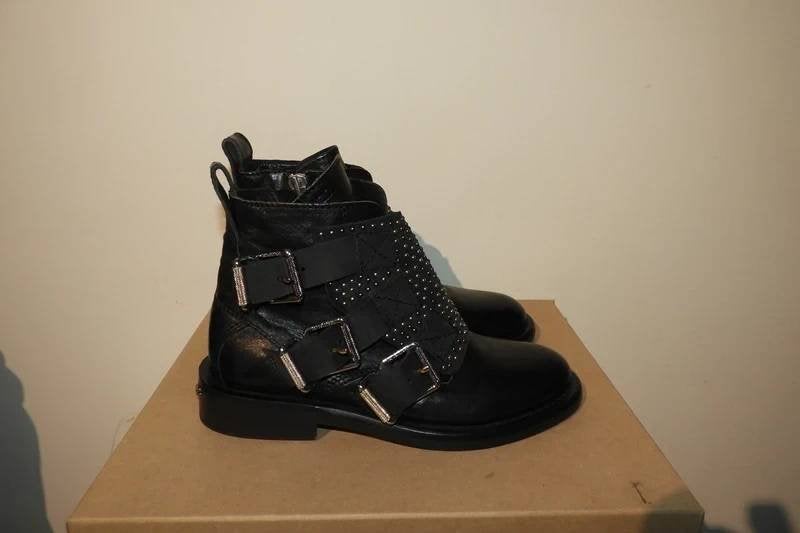 Zadig & Voltaire laarsjes studs gespen zwart leer Nieuw 36, Zadig & Voltaire, Verzenden, Zwart, Lage of Enkellaarzen