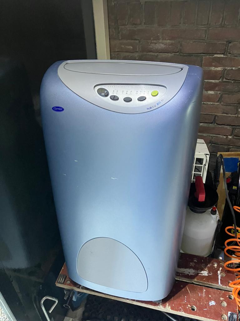 Zeldzame Mobiele split airco van Carrier DEFECT/Lekke slang, Witgoed en Apparatuur, Airco's, Niet werkend, Mobiele airco, Minder dan 60 m³