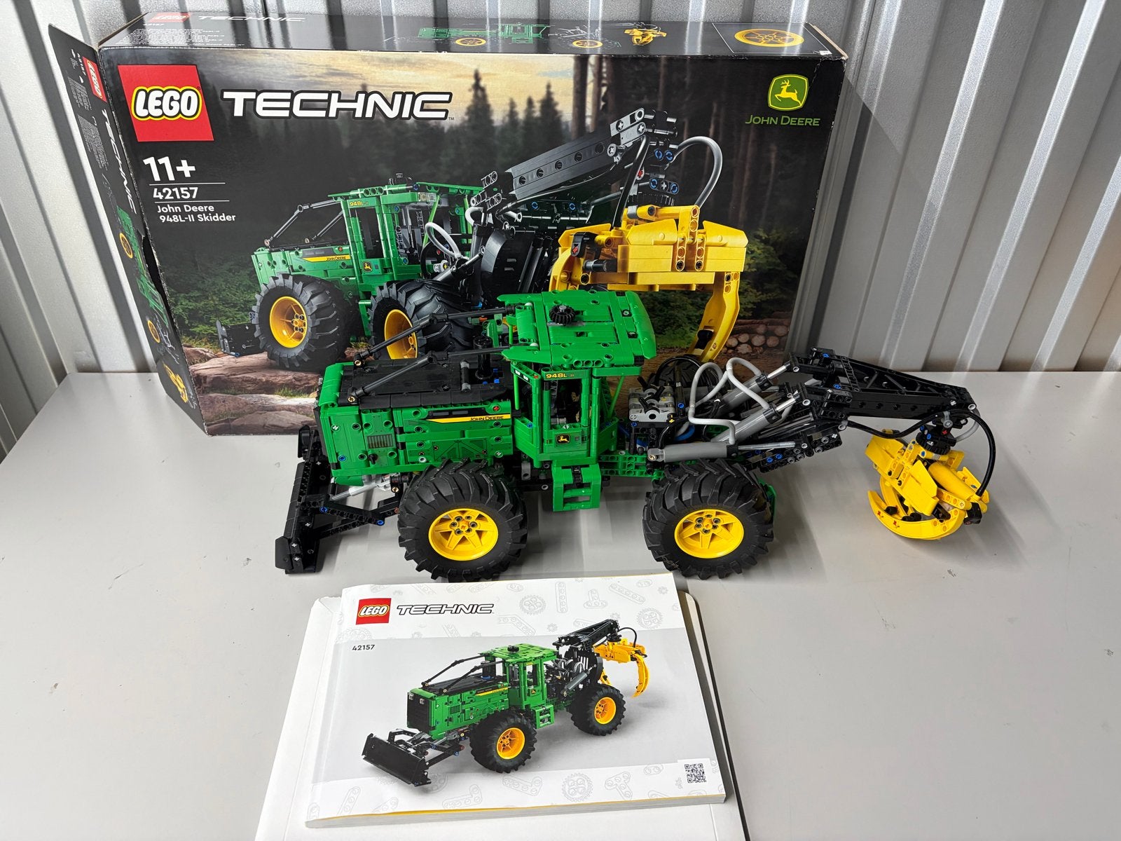 LEGO Technic 42157 John Deere 948L-II Skidder, Ophalen of Verzenden, Zo goed als nieuw