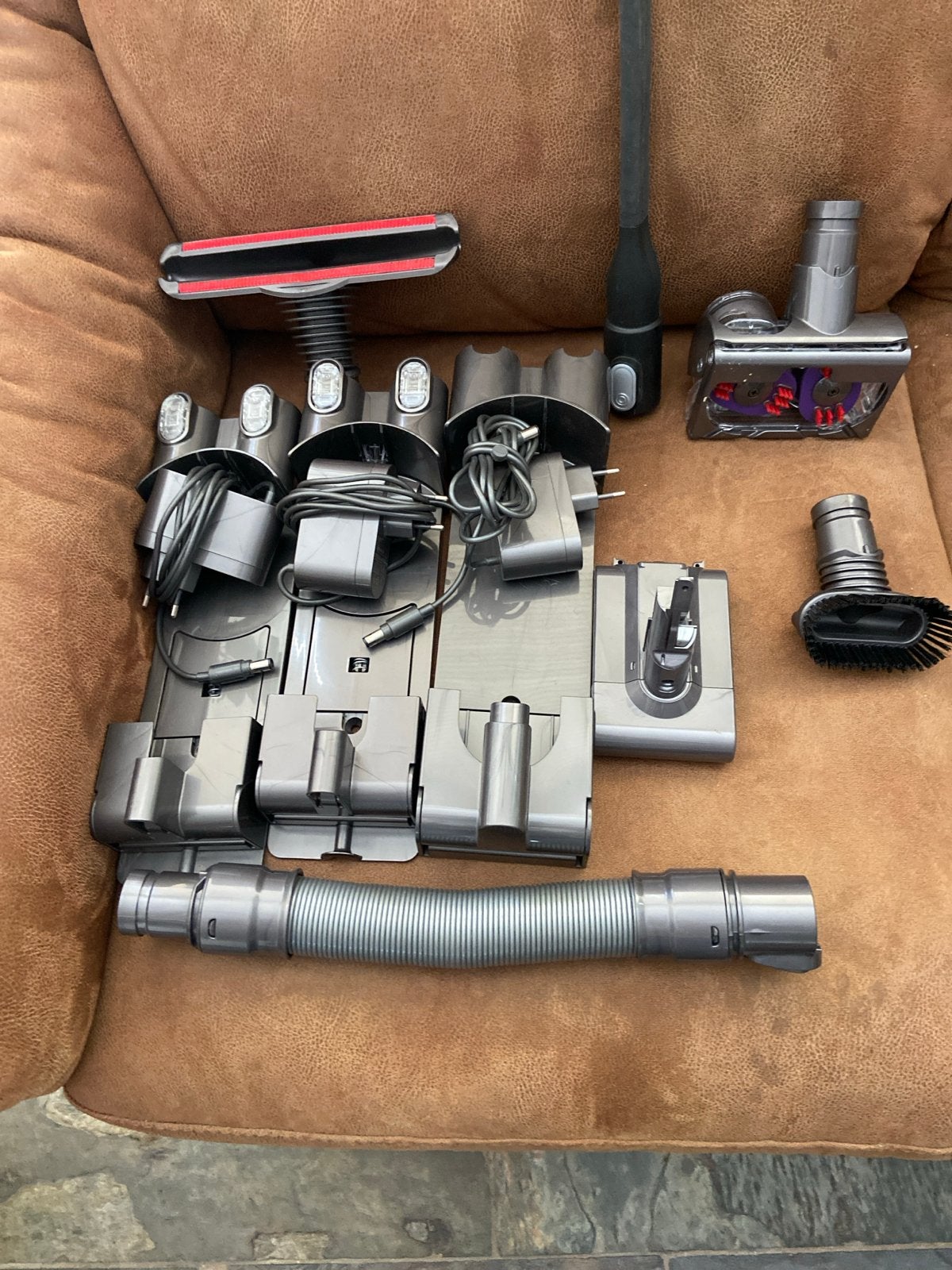 Dyson V8 Absolute steelstofzuiger met accessoires, Ophalen of Verzenden, Dyson, Reservoir, Steelstofzuiger