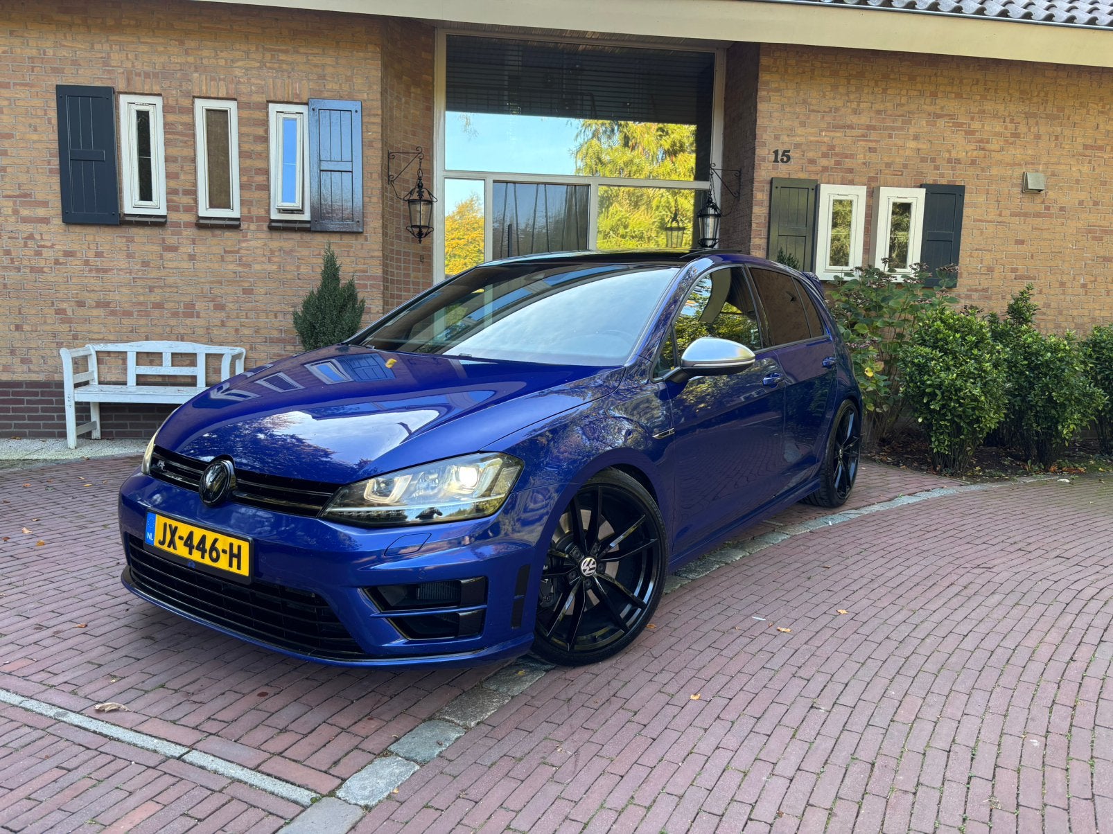 Volkswagen Golf 2.0 TSI R 4MOTION Pano Milltek Leer 301 Pk !, Automaat, 4 cilinders, 1984 cc, Blauw