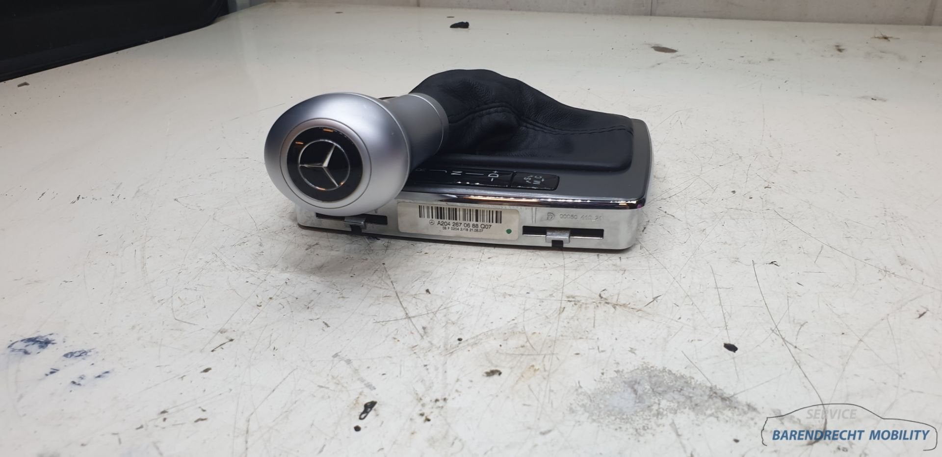 Pookknop pookhoes C klasse W204 alluminium leder 2042672410, Gebruikt, Mercedes-Benz AG, Mercedes-Benz, Ophalen of Verzenden
