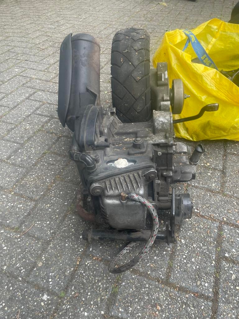 Piaggio zip 4t blok, Ophalen, Gebruikt, Blok