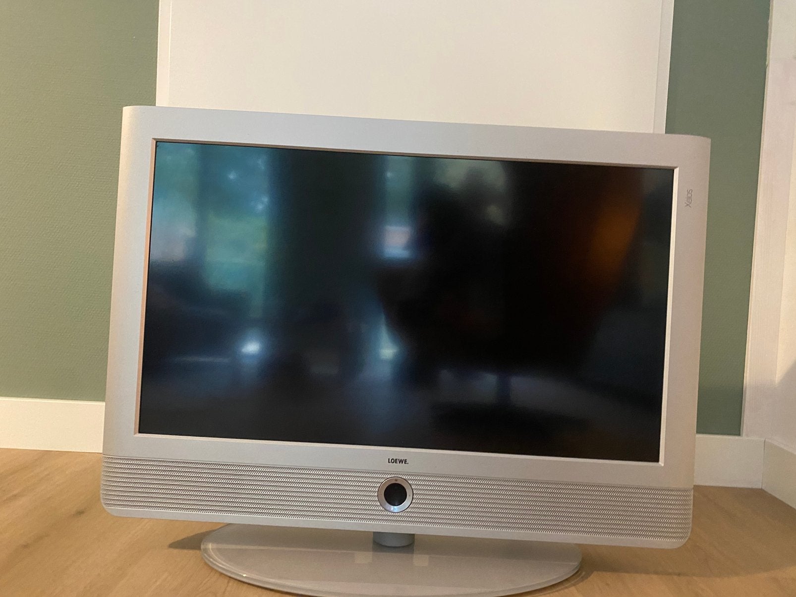 Loewe xelos 32 SL, Gebruikt, LCD, 100 Hz, Minder dan 40 cm