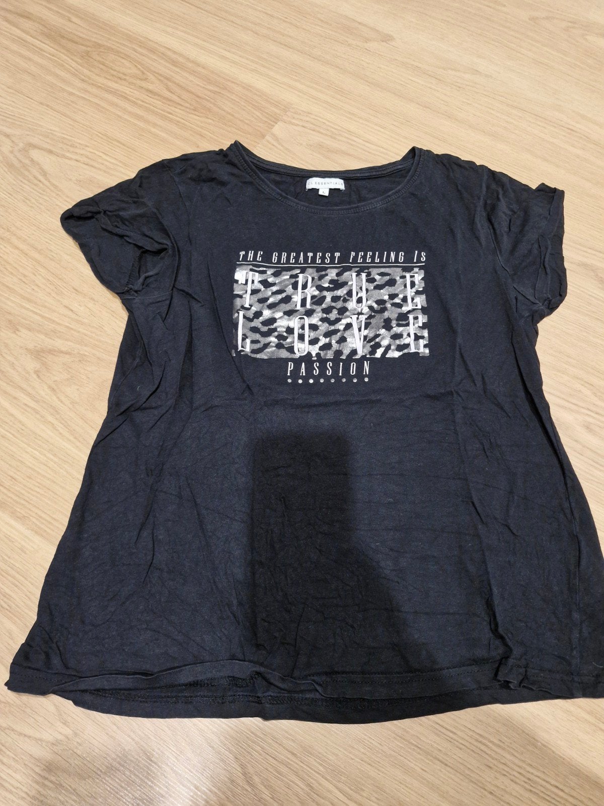 T-shirt maat L cl Essentials, Ophalen of Verzenden, Zo goed als nieuw, Korte mouw