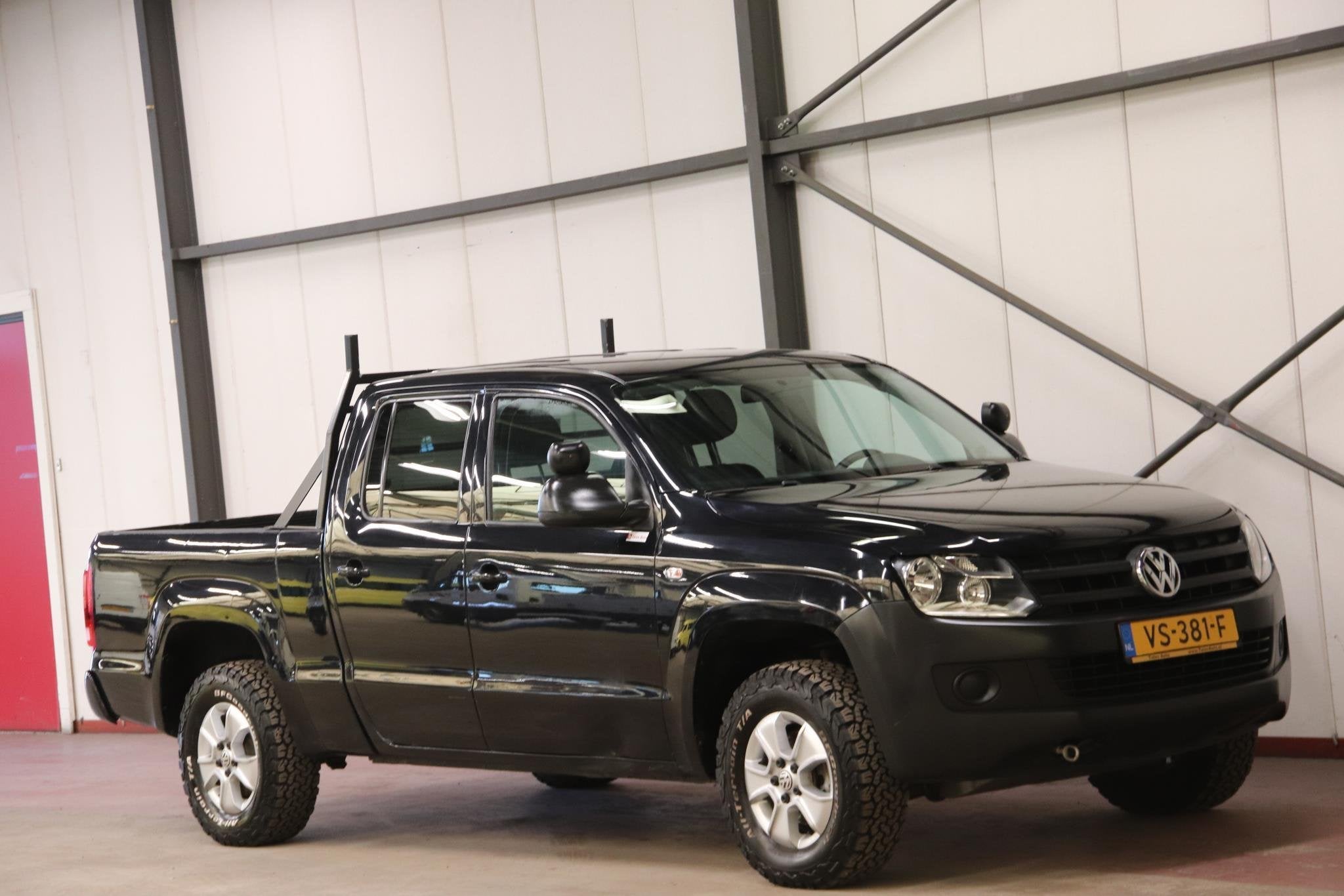 Volkswagen Amarok 2.0 TDI Dubbel Cabine 4X4 3000 KG TREKVERM, Euro 5, Stof, Gebruikt, Zwart