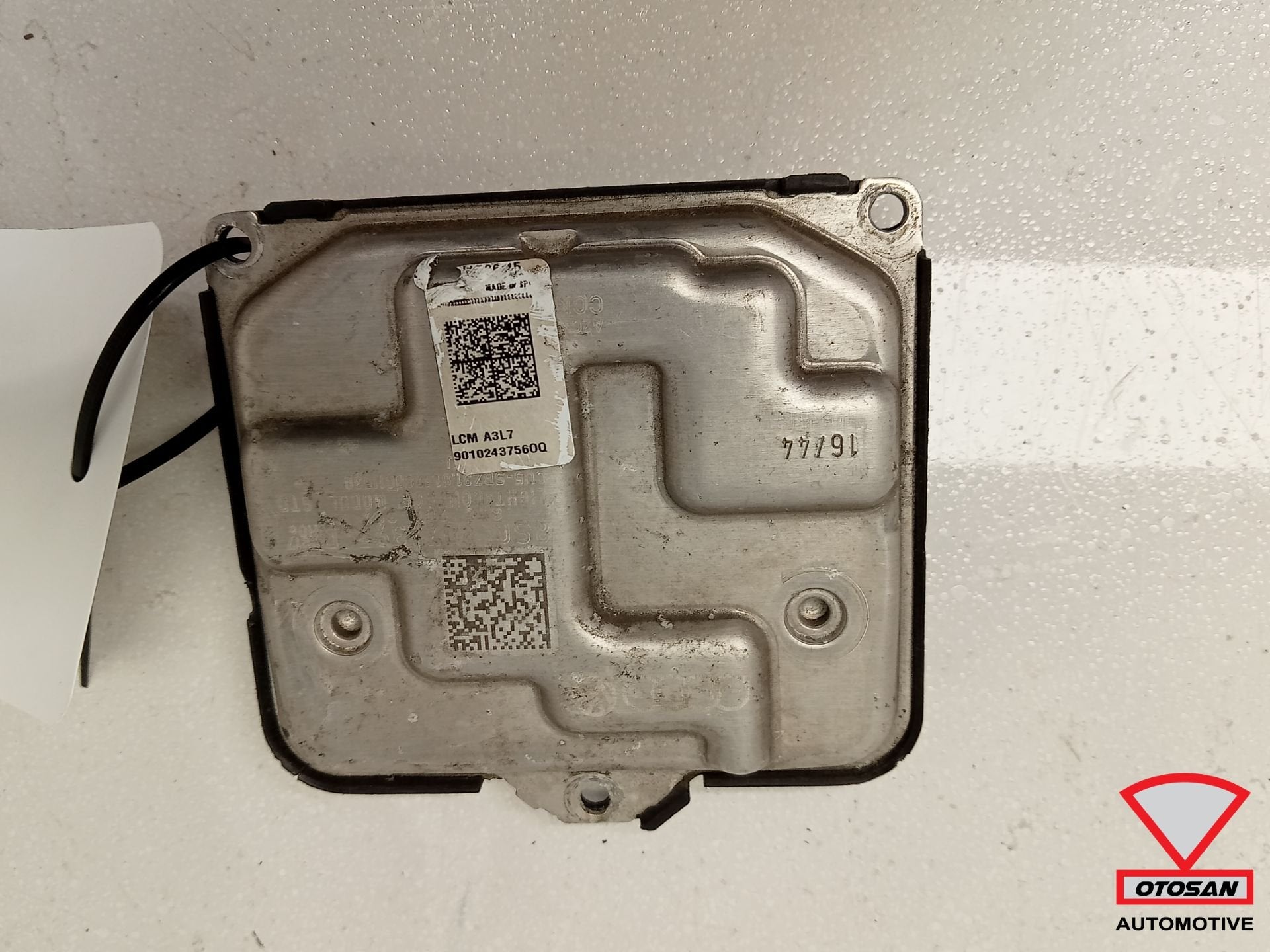 VW Audi Koplamp module 8S0907397D Origineel, Gebruikt, AUDI AG, Auto-Union-Strasse 1
85045  Ingolstadt, DE, Kundenbetreuung@audi.de