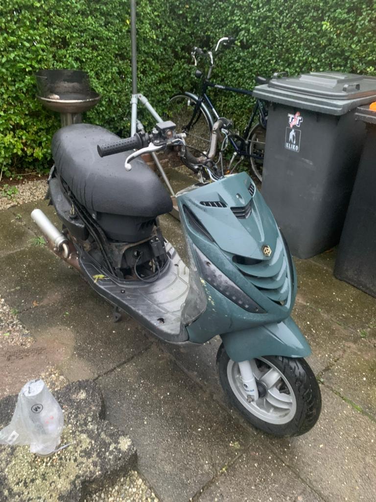 Gezocht zip opknapper geel kenteken, Ophalen, Zo goed als nieuw, Benzine, Zip