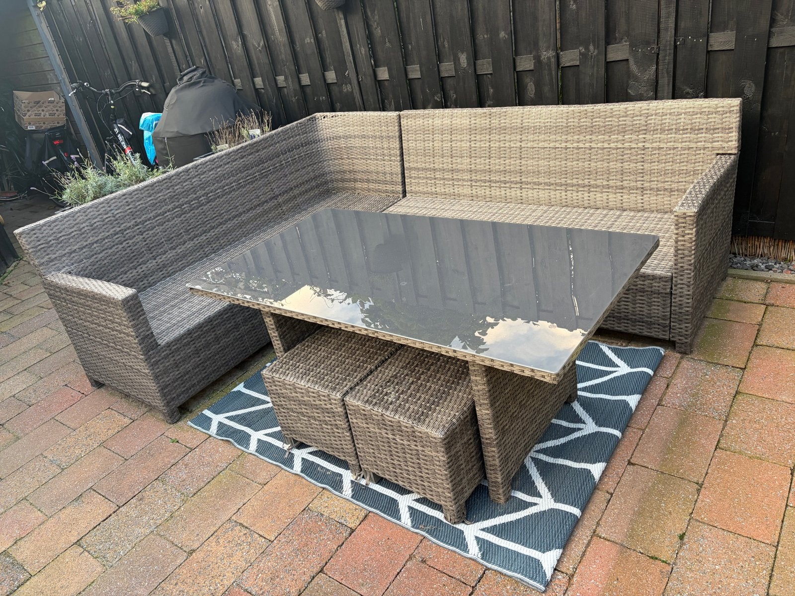 Garden Impressions Jaru diningset met tafel en poefjes, Ophalen, 5 zitplaatsen, Gebruikt, Loungeset