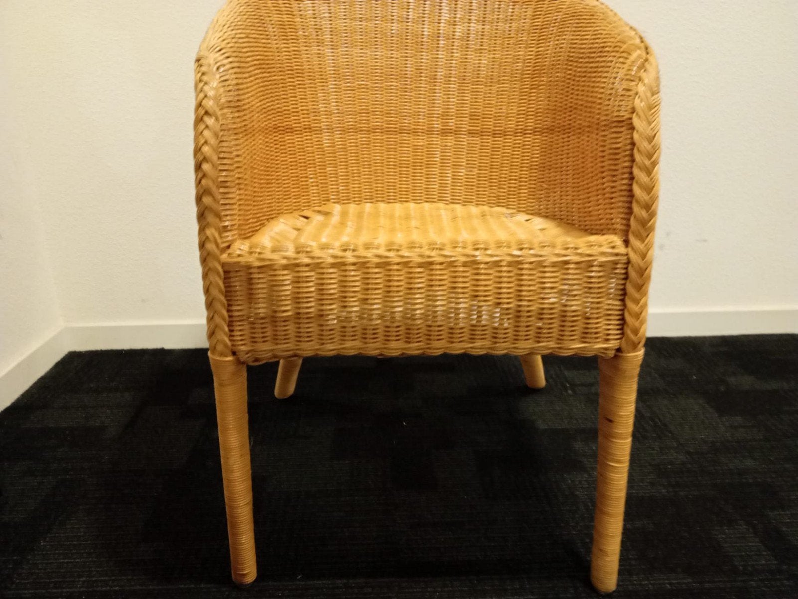 Rotan stoel - Vintage rieten fauteuil, Ophalen, Overige kleuren, Riet of Rotan, Zo goed als nieuw