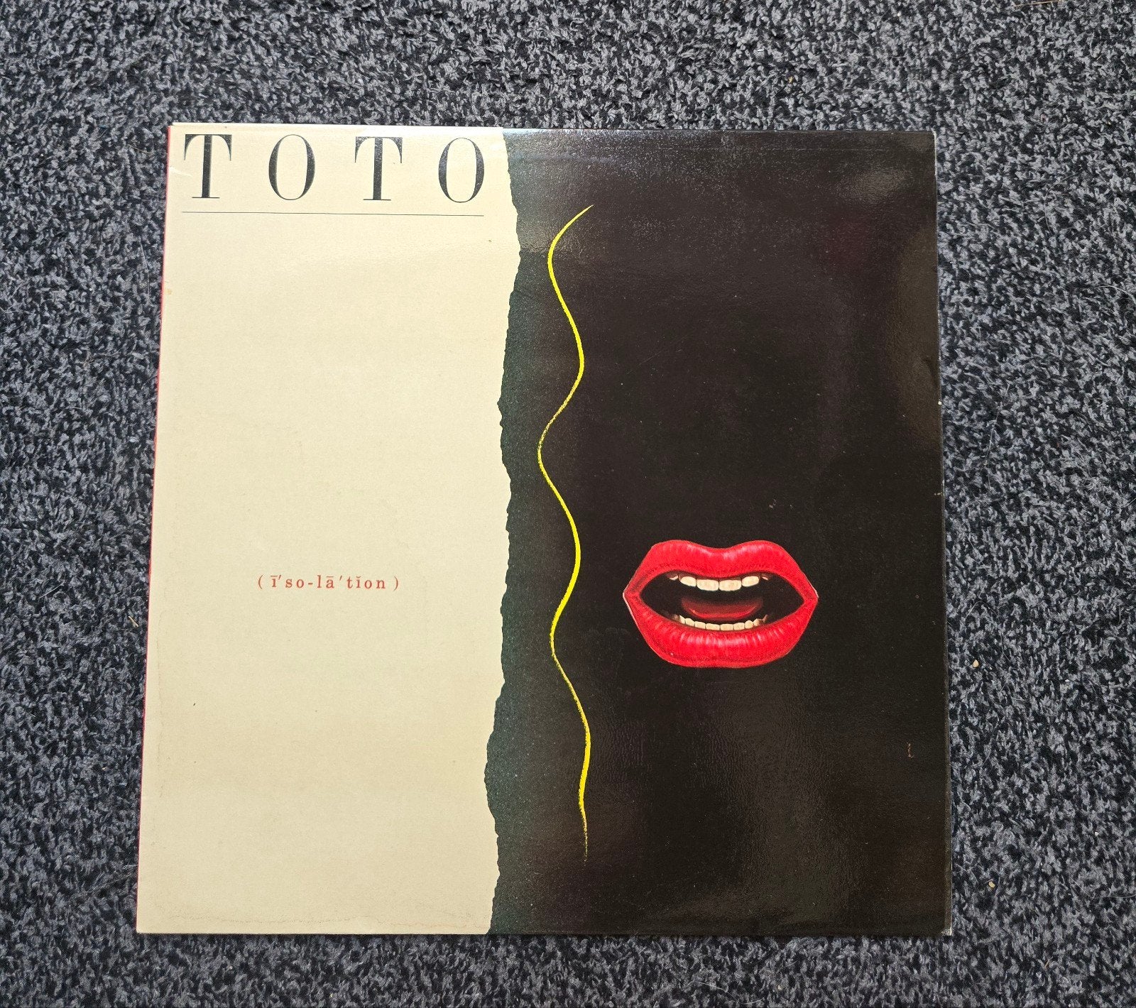 toto Isolation lp, Cd's en Dvd's, Vinyl | Rock, Ophalen of Verzenden, Gebruikt, 12 inch, Poprock
