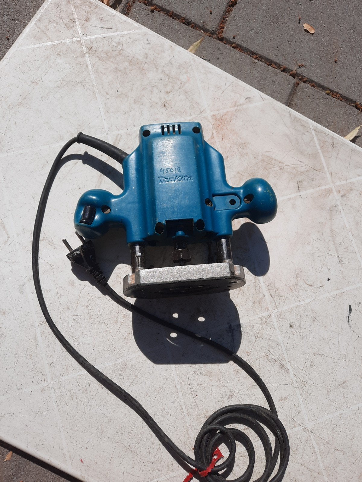 Makita bovenfrees 3630 860W in goedwerkende staat
Mag hem hi, Ophalen, Gebruikt