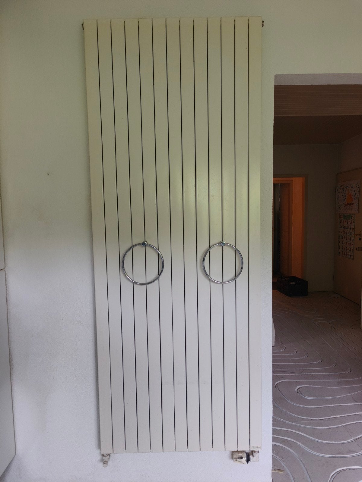 Thermic verticale radiator met handdoekbeugels, Gebruikt, Radiator, Ophalen of Verzenden, 60 tot 150 cm