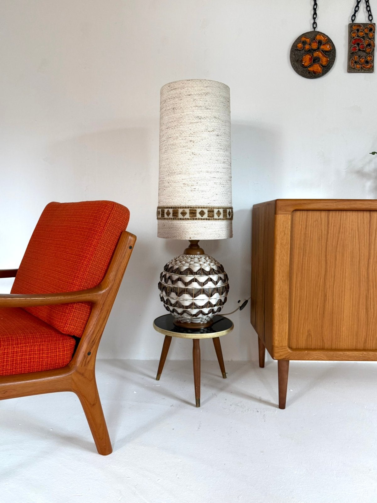 Vintage Deense ‘Pineapple’ vloerlamp ‘70, Vintage retro buisframe design rotan webbing papercord deens, Zo goed als nieuw, Nvt