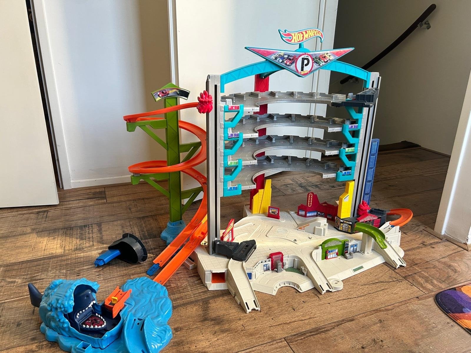 Hot Wheels City Ultimate Garage, Kinderen en Baby's, Speelgoed | Racebanen, Ophalen, Zelf te bouwen, Racebaan, Gebruikt