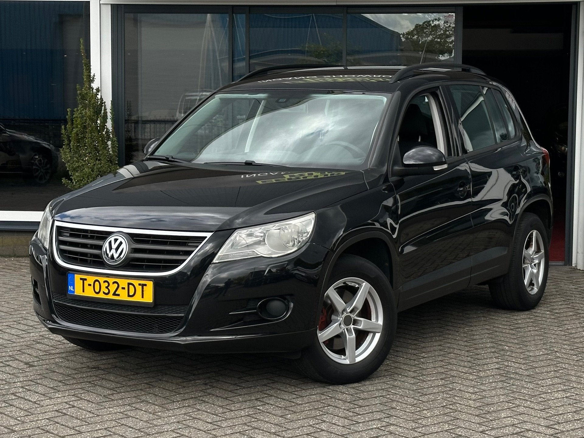 Volkswagen Tiguan 1.4 TSI Trend&Fun 4Motion / Carplay, Auto's, Volkswagen, Gebruikt, 4 cilinders, Zwart, Bedrijf