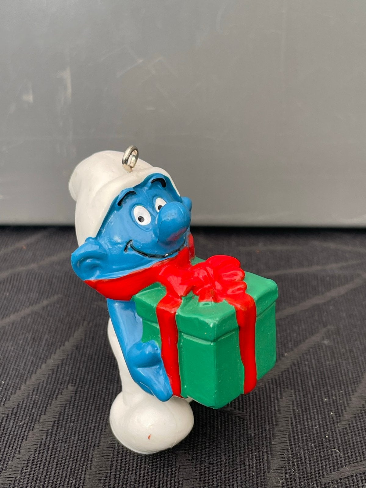 Kerst Smurf met Cadeau - Decoratie of Ornament, Ophalen of Verzenden, Gebruikt